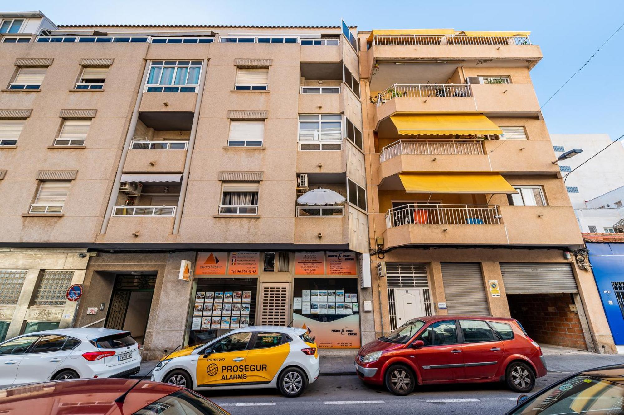 Apartamento En Centro Торевиеха Екстериор снимка